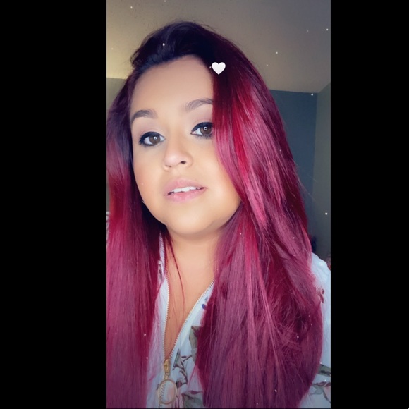 Meet your Posher, Ashley - Picture 3 of 3